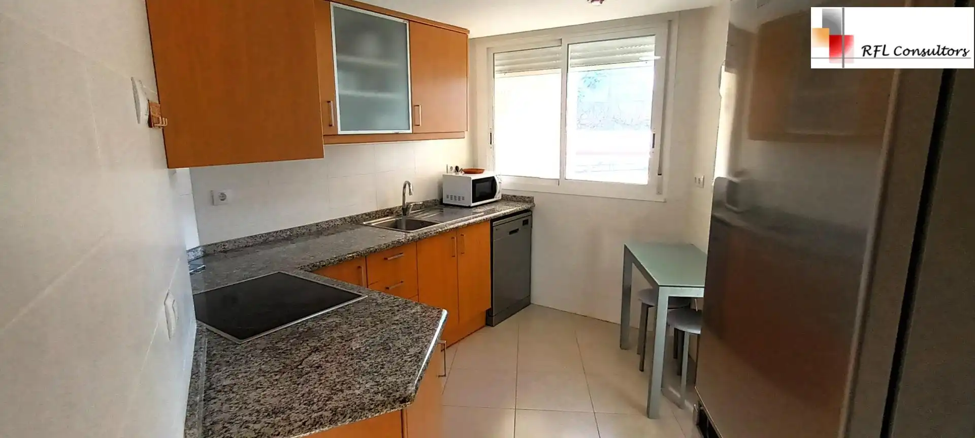 Küche von Erdgeschoss zur Miete in Torreblanca mit Privatgarten, Terrasse und Möbliert