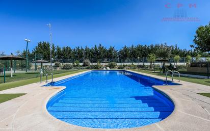 Piscina de Casa adosada de lloguer en Boadilla del Monte amb Aire condicionat, Calefacció i Parquet