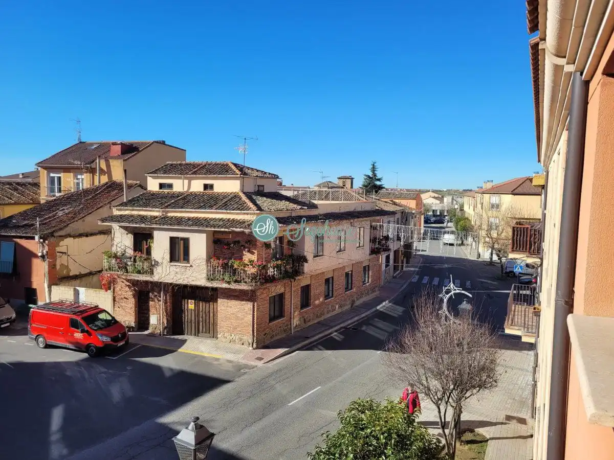 Exterior view of Flat for sale in Palazuelos de Eresma  with Heating, Storage room and Community pool