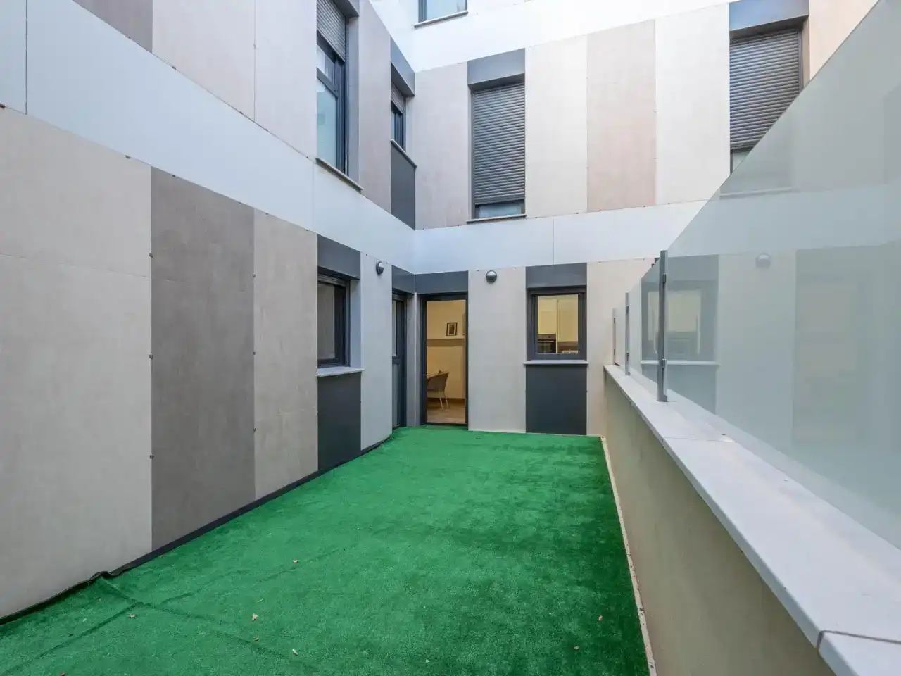 Exterior view of Flat for rent in Granada  with Air Conditioner, Swimming Pool and Furnished