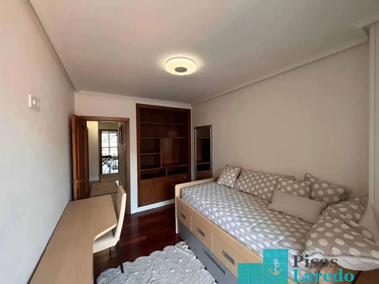 Bedroom of Flat for rent in Laredo  with Heating, Terrace and Furnished