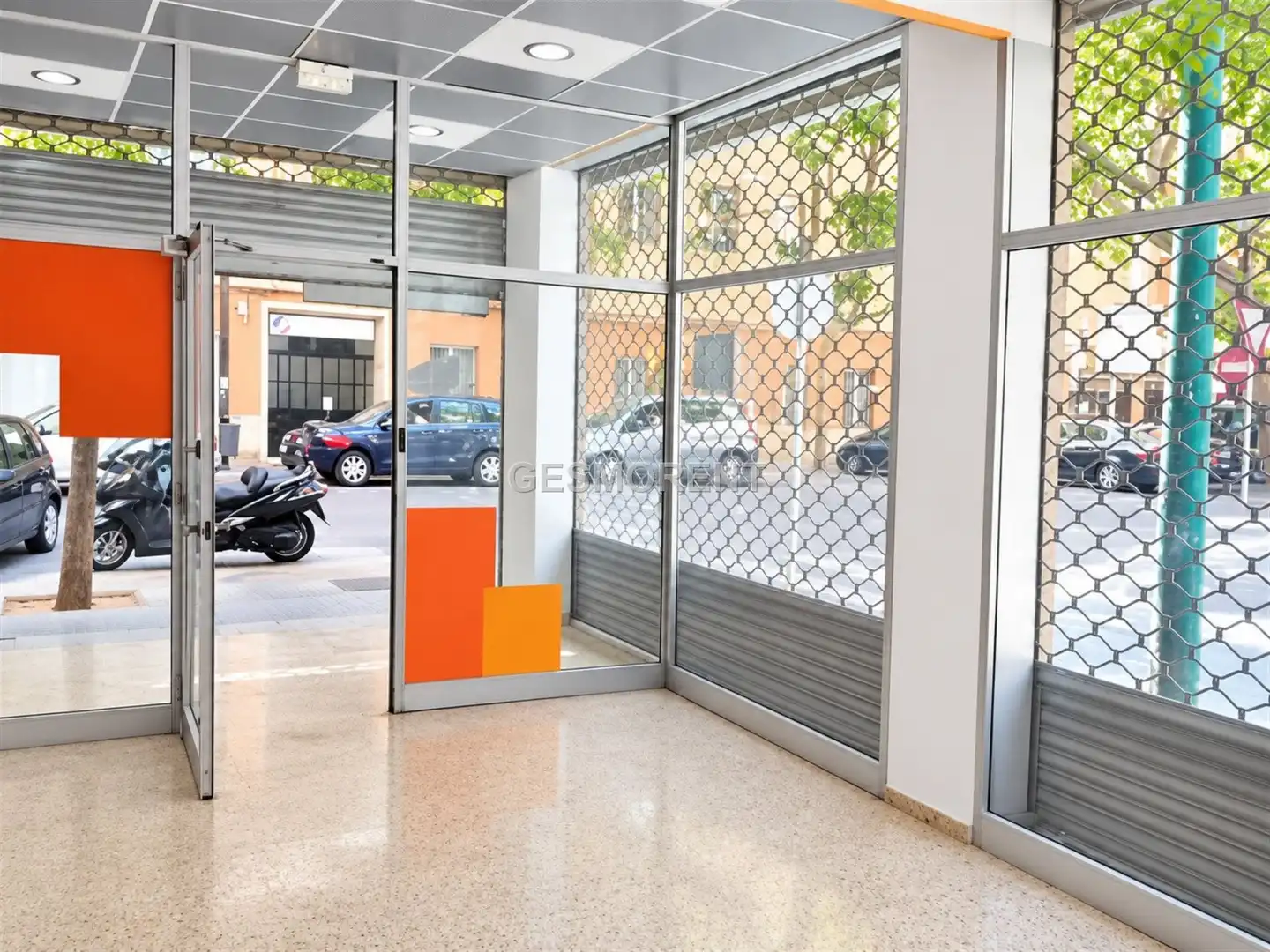 Local comercial en venda a Llevant