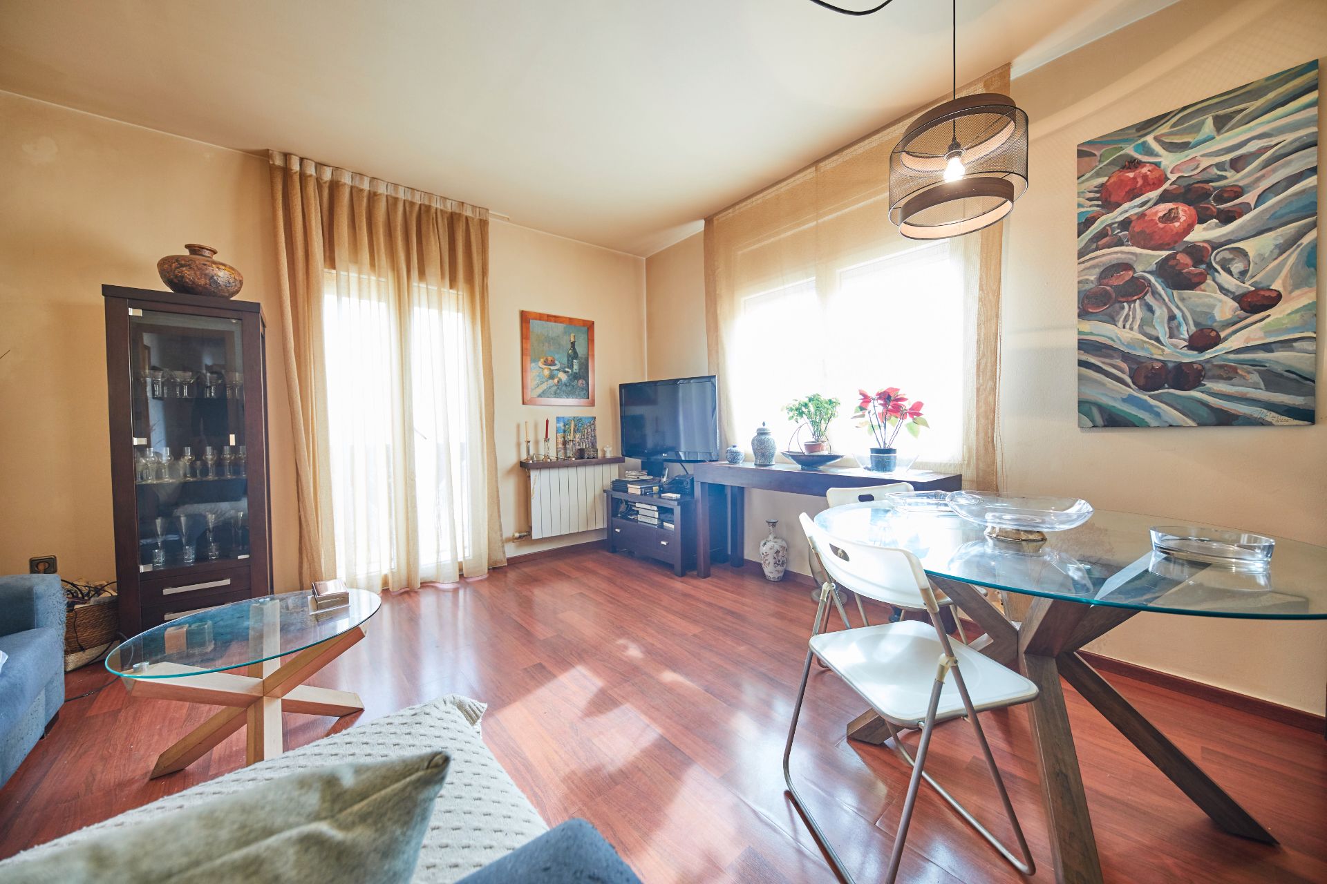 Living room of Flat for sale in Vilanova i la Geltrú  with Heating and Parquet flooring