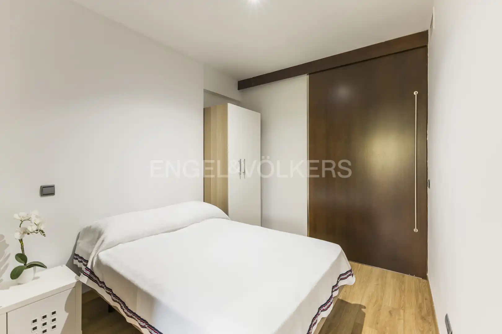 Bedroom of Flat for rent in Madrid  with Air Conditioner, Heating and Swimming Pool
