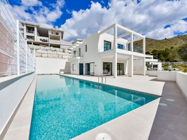 Chalet con piscina en venta en Rey Luis