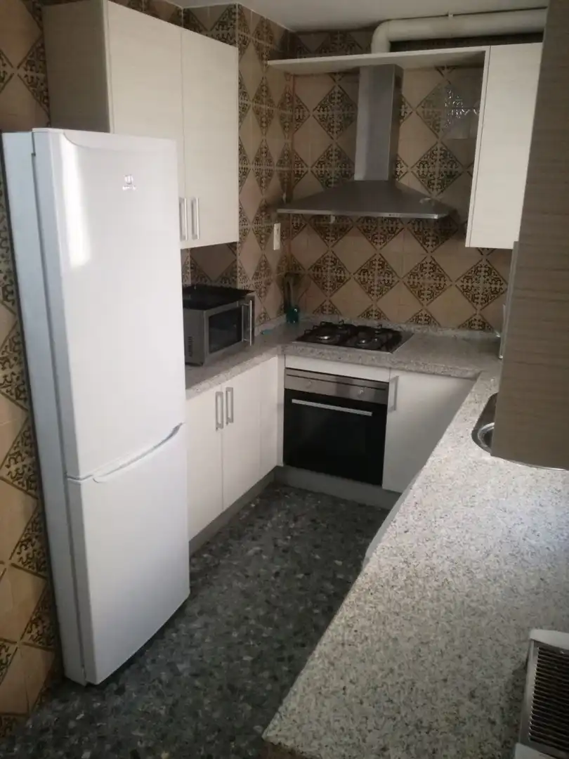 Cocina de Piso en venta en Granada con Calefacción, Terraza y Trastero