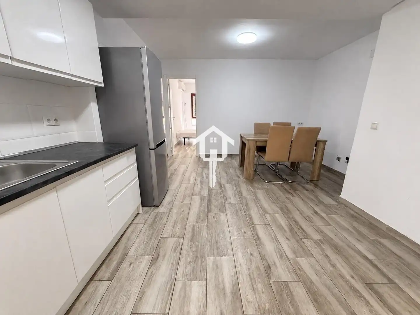 Flat for sale in Alicante / Alacant  with Air Conditioner and Furnished