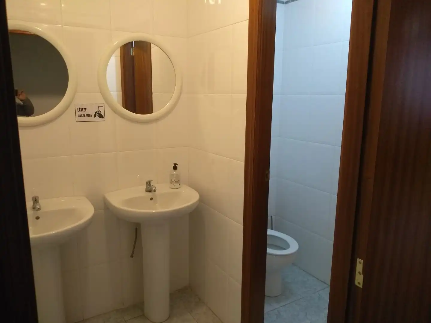 Baño de Local en venta en Castellón de la Plana / Castelló de la Plana con Aire acondicionado, Terraza y Amueblado