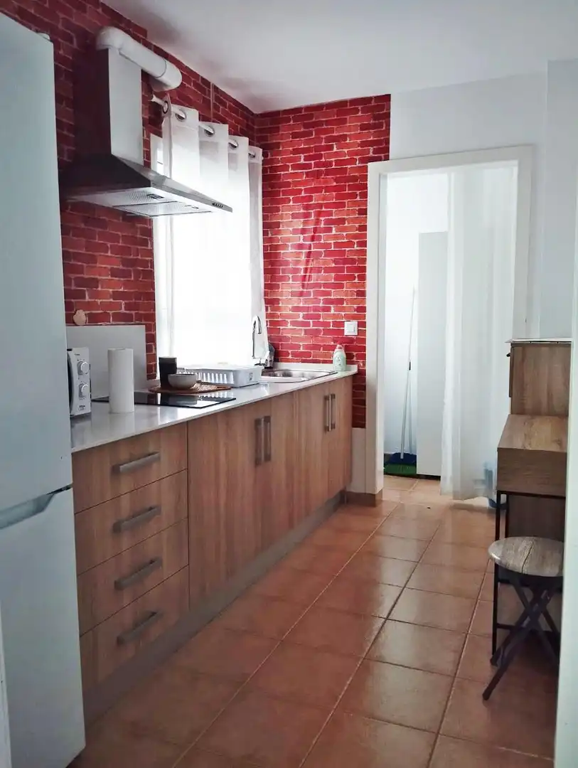 Cocina de Apartamento de alquiler en Chiclana de la Frontera con Aire acondicionado y Amueblado