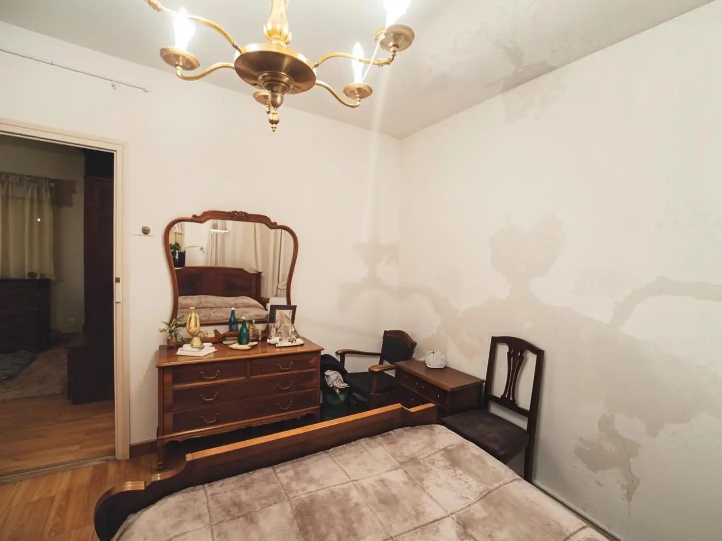 Dormitori de Casa adosada en venda en Burgos amb Calefacció i Jardí privat