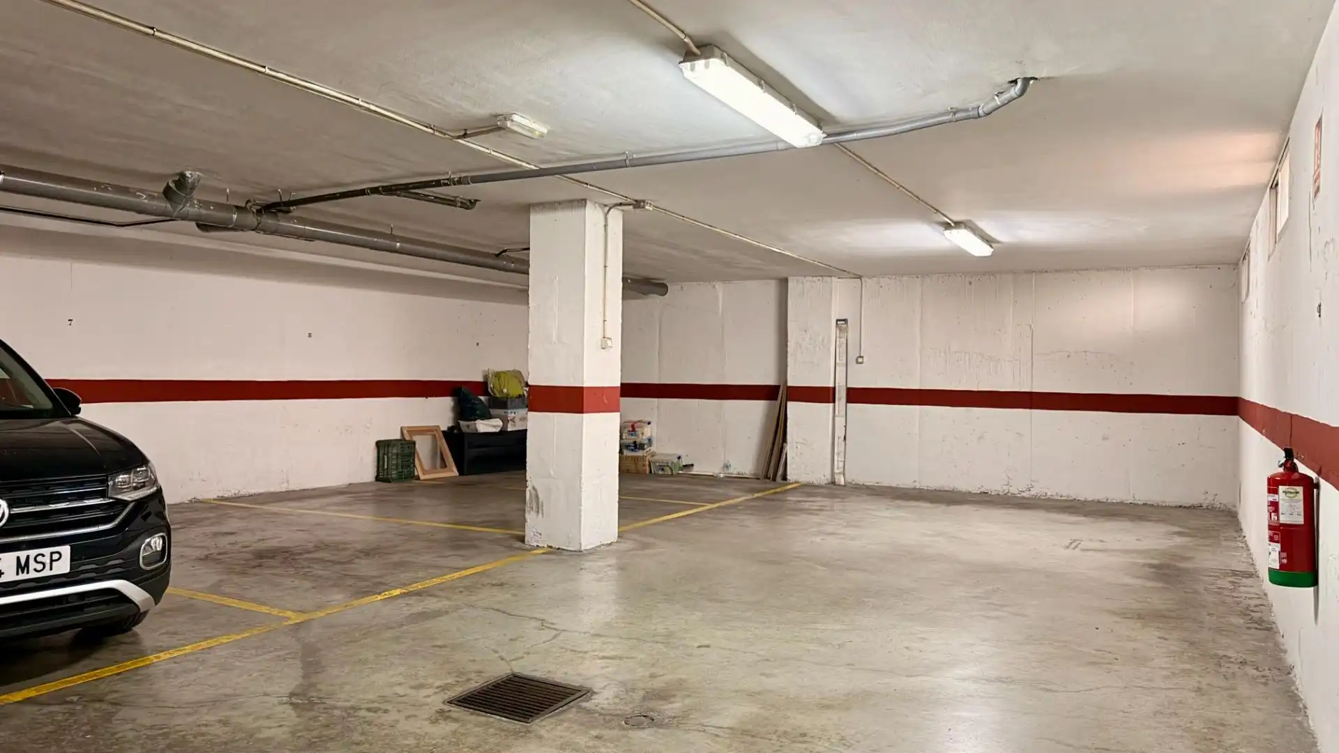Garage zur Miete in Calle REAL, La Zubia Ciudad