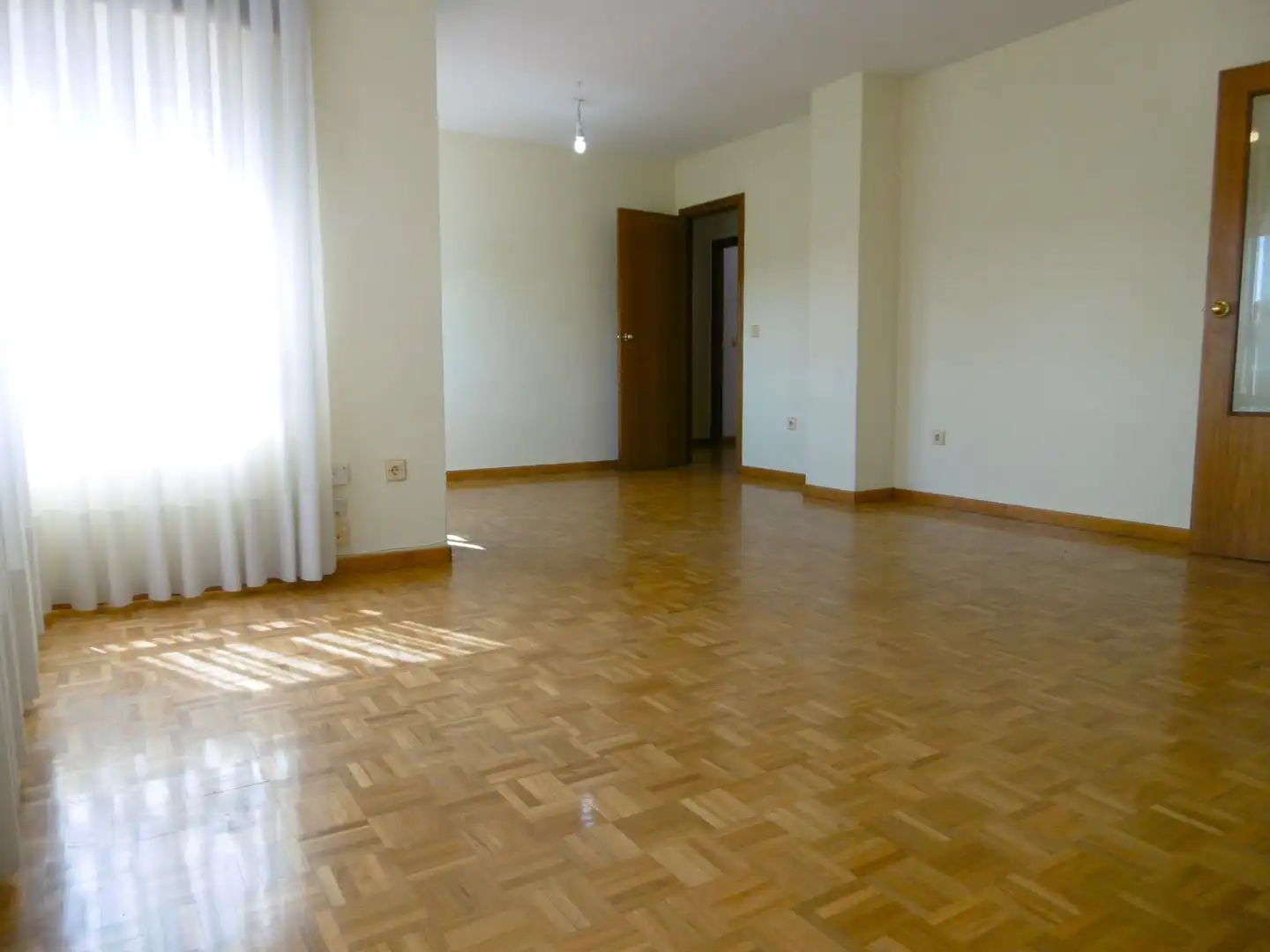 Sala de estar de Piso de alquiler en Valladolid con Calefacción