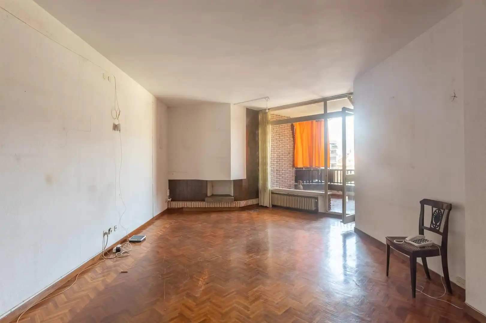 Sala de estar de Piso en venta en Barcelona con Calefacción, Parquet y Terraza