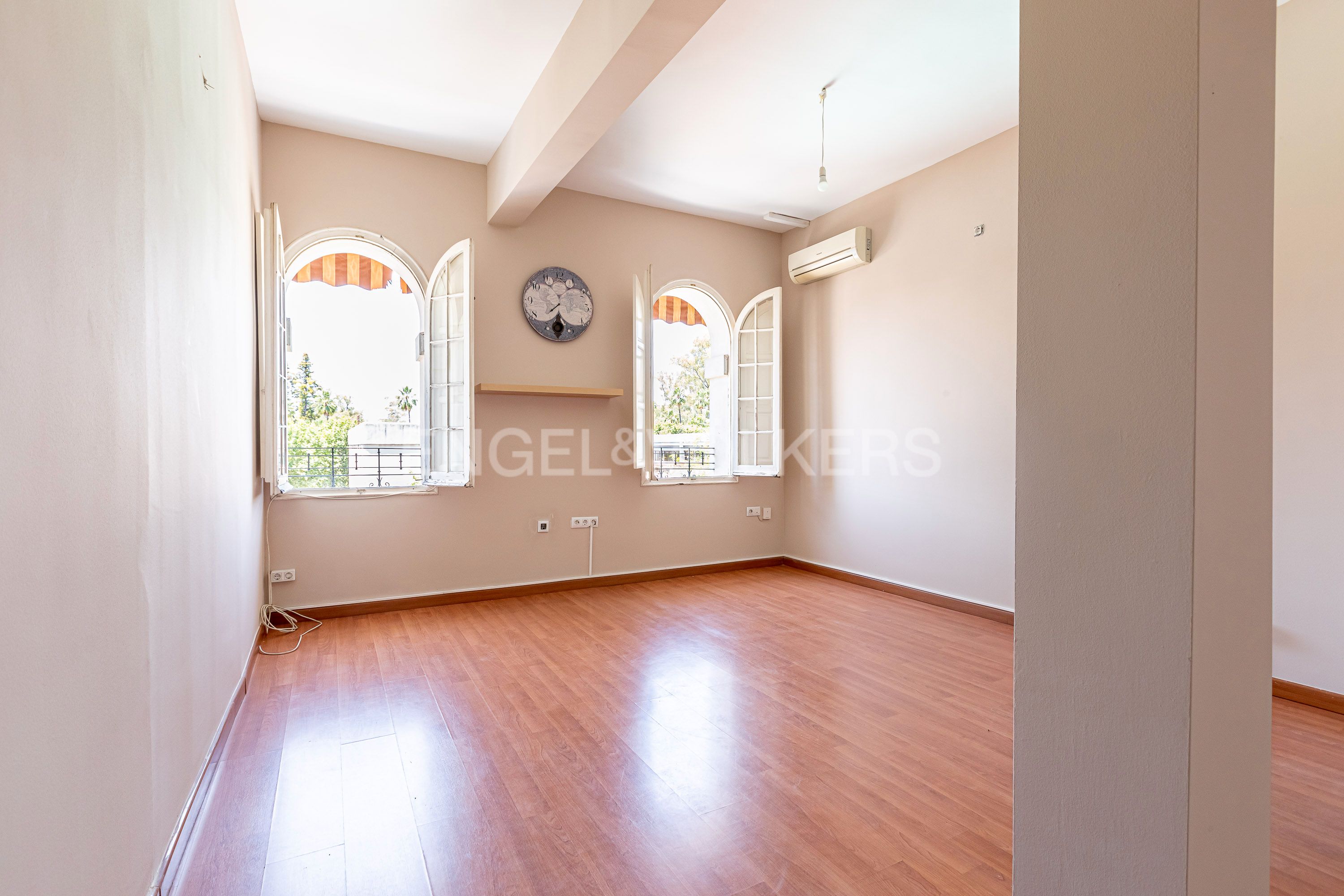 Bedroom of Apartment for sale in  Sevilla Capital  with Heating