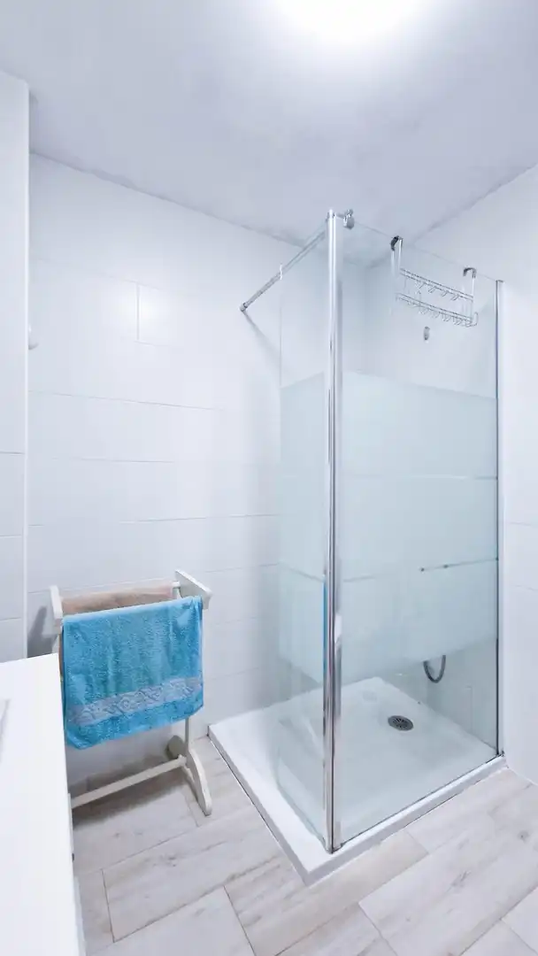 Badezimmer von Wohnung zur Miete in Badajoz mit Möbliert und Balkon