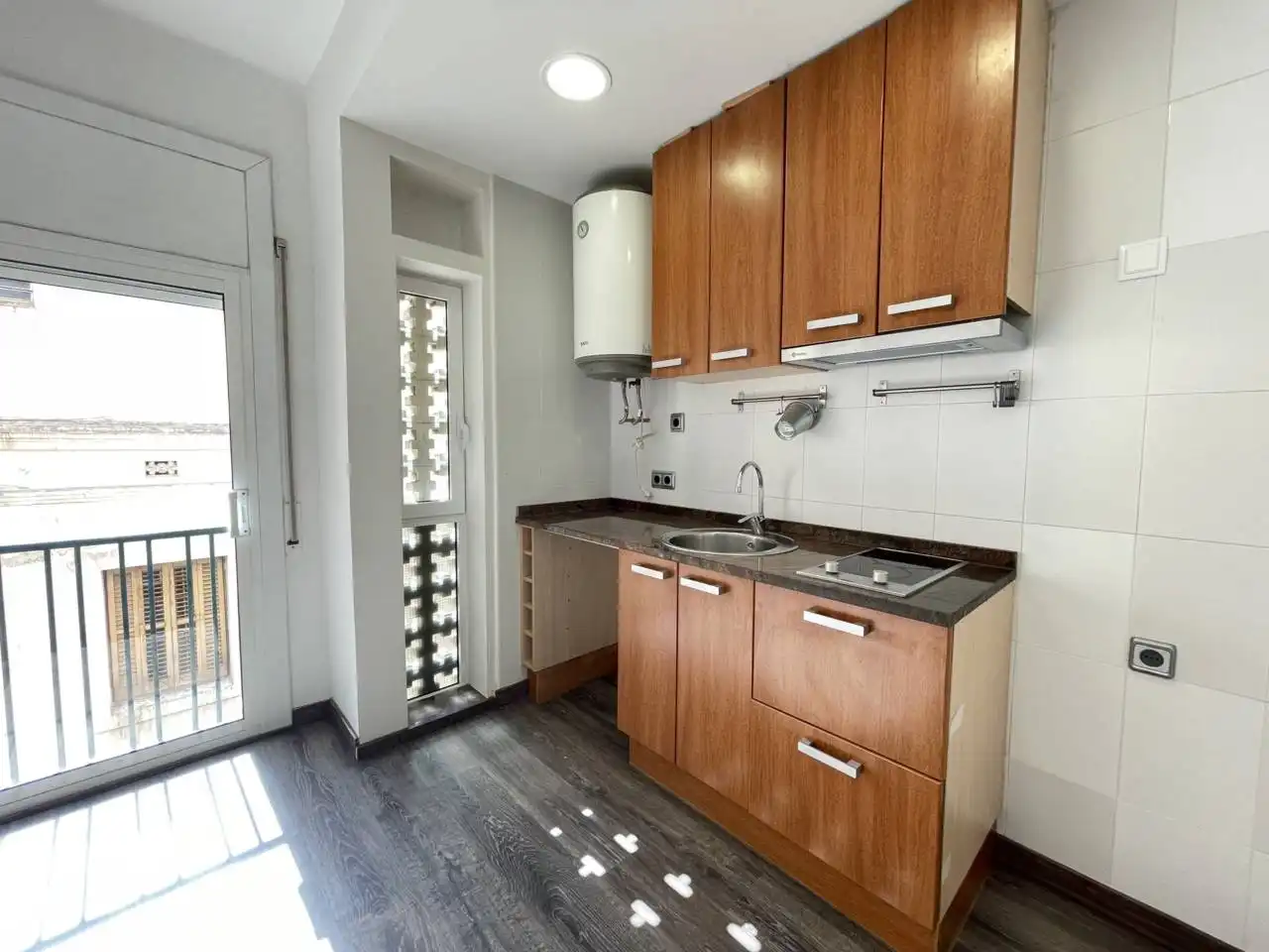 Kitchen of Flat for rent in Barcelona  with Parquet flooring