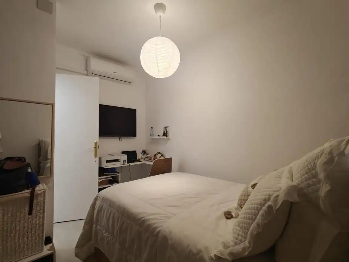 Bedroom of Apartments for sale in Barcelona  with Air Conditioner, Heating and Storage room