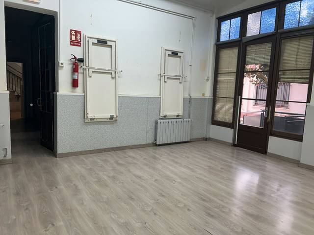 Edificio en Alquiler en Carrer del Pantà en Barri del Centre