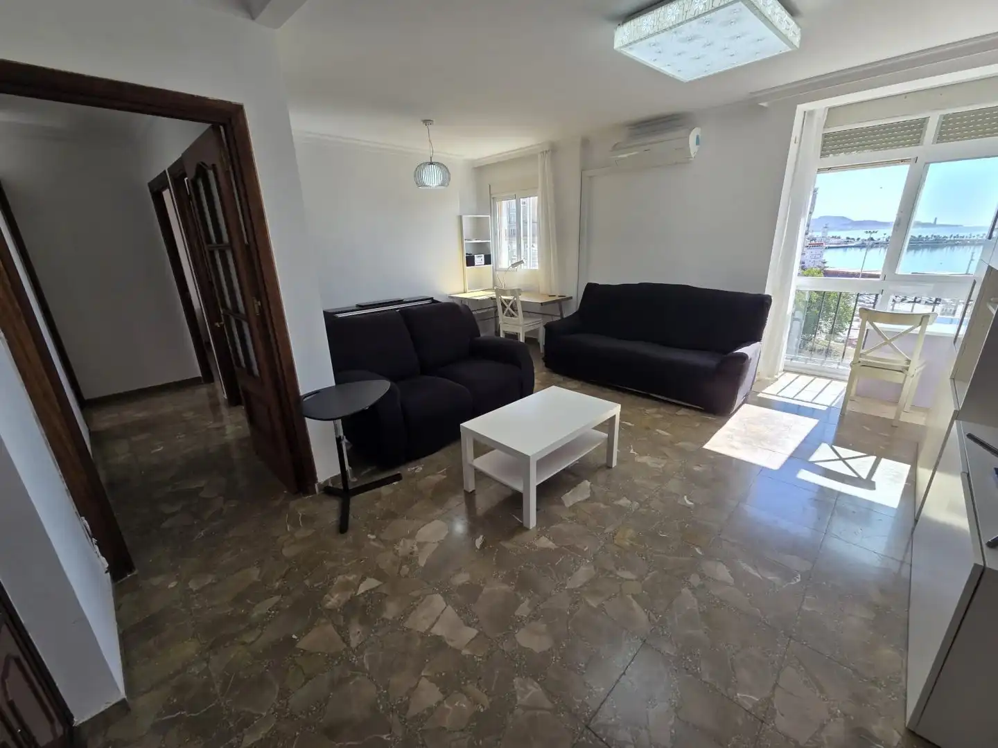 Sala de estar de Piso de alquiler en Málaga con Aire acondicionado y Amueblado