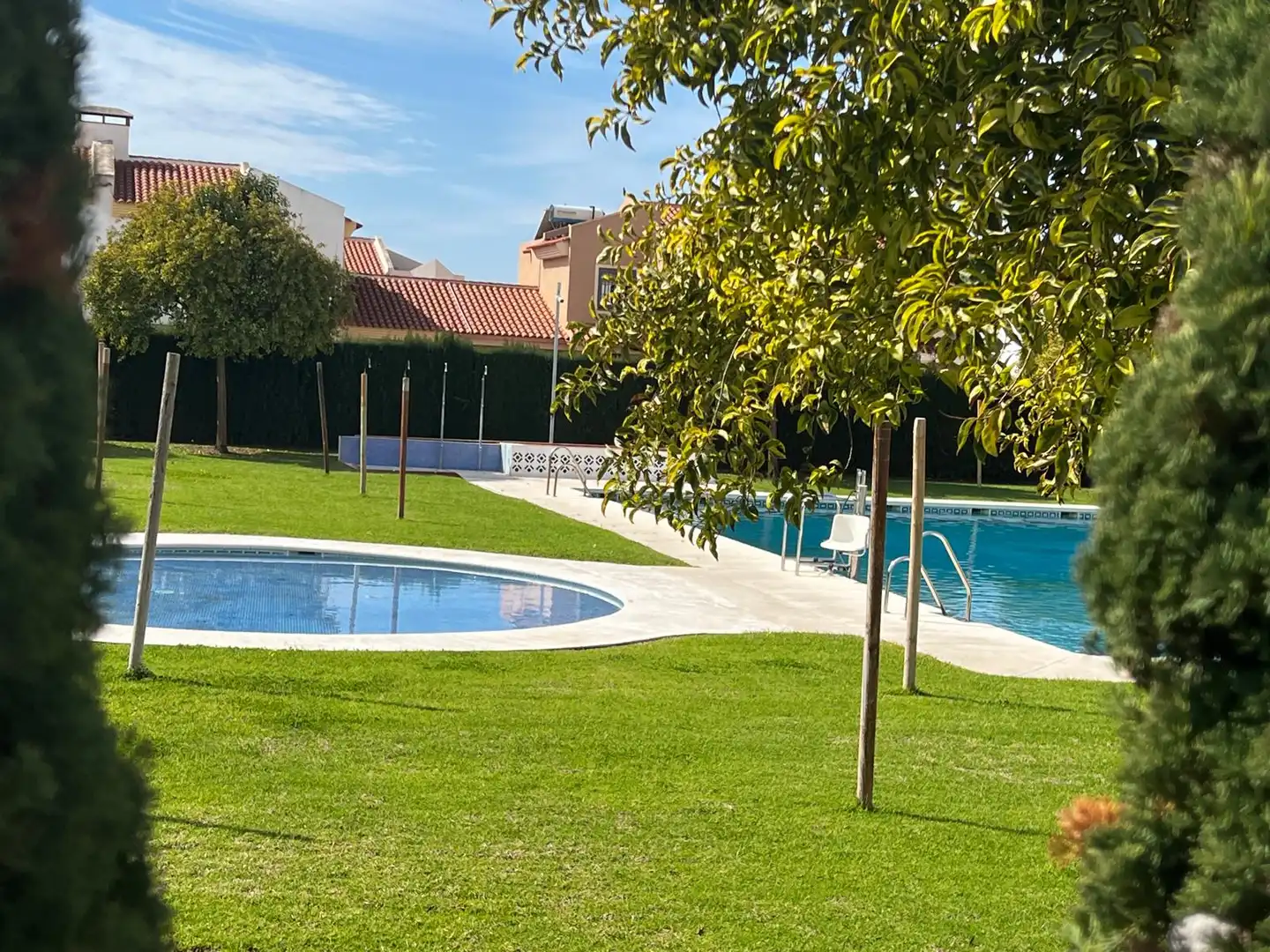 Swimming pool of Detached homes for sale in Vélez-Málaga  with Terrace, Storage room and Community pool
