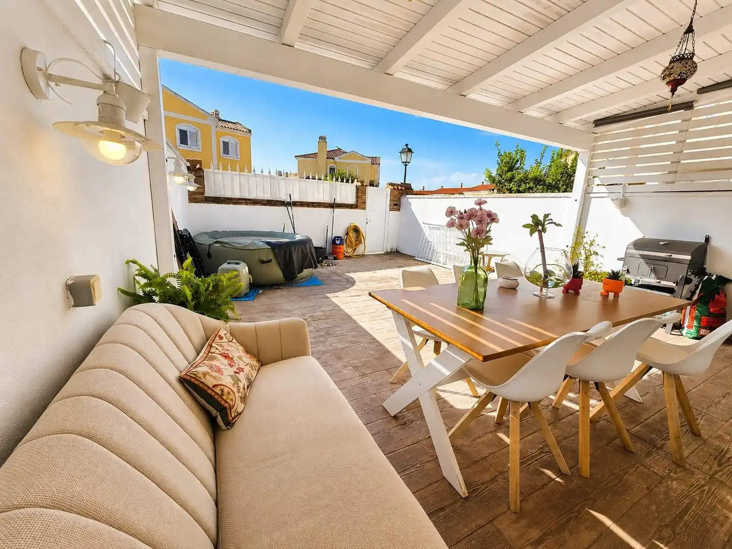 Terraza de Casa adosada en venta en Los Barrios
