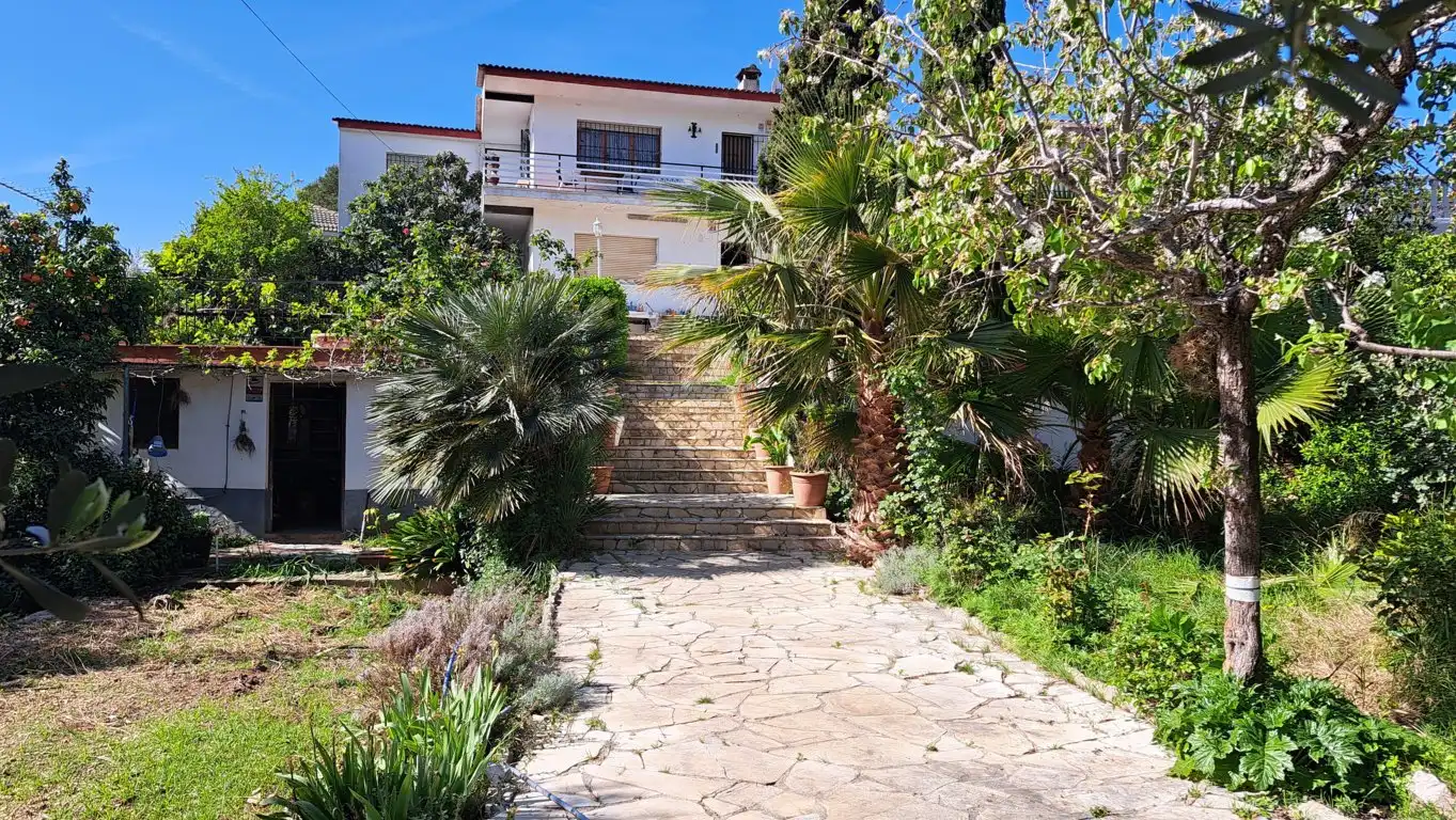 Exterior view of Houses for sale in Cunit  with Private garden, Terrace and Storage room