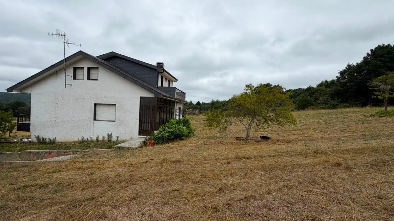 Casa o xalet en venda en O Pereiro de Aguiar  amb Calefacció, Jardí privat i Terrassa