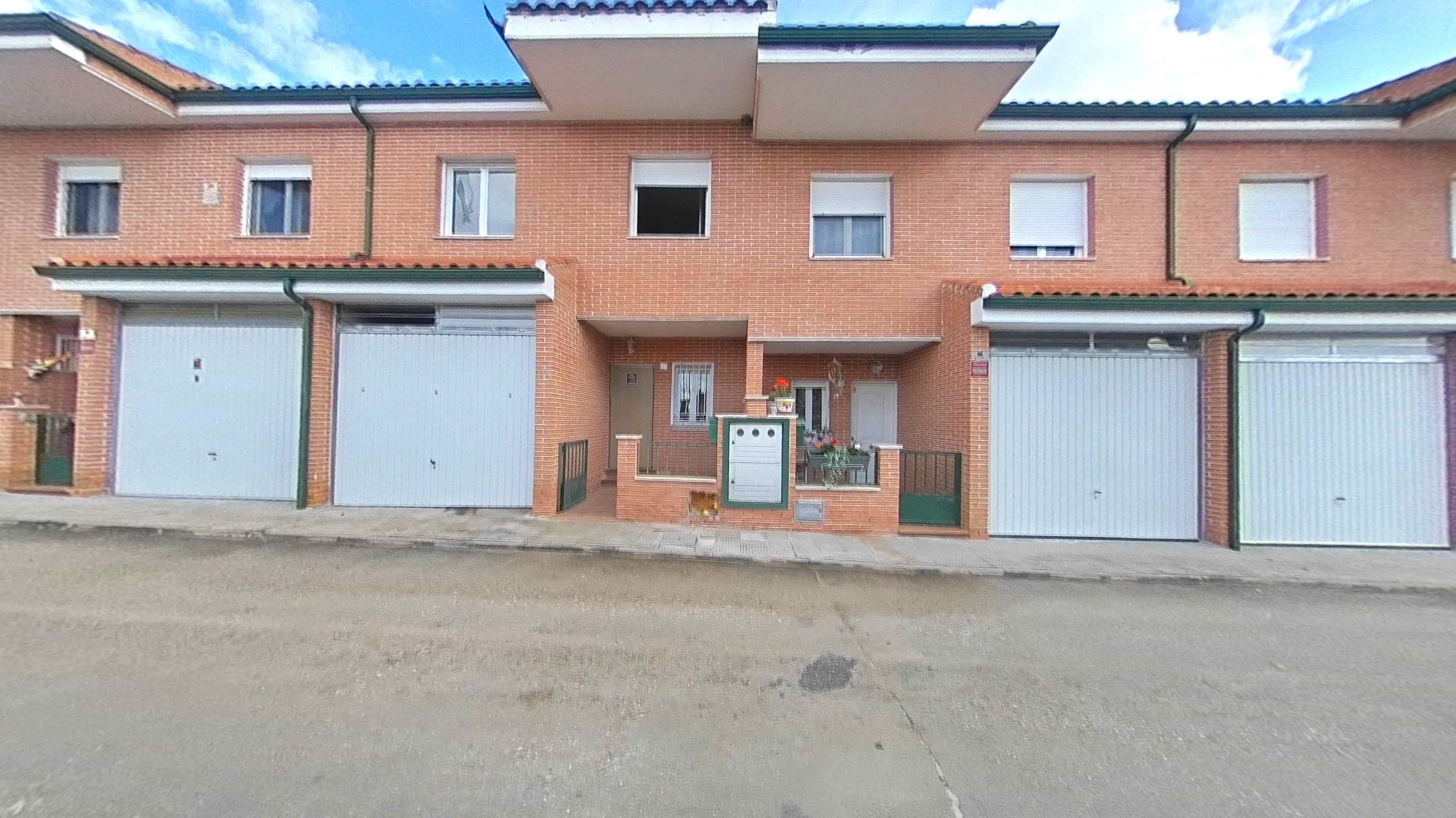 Exterior view of Single-family semi-detached for sale in Hormigos