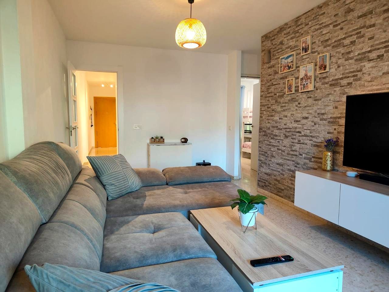 Living room of Flat for sale in Alhaurín de la Torre  with Air Conditioner, Terrace and Storage room