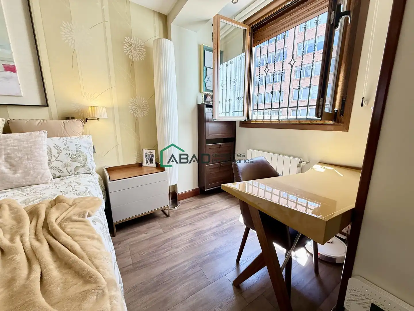 Habitación de Piso en venta en Bilbao  con Calefacción y Amueblado