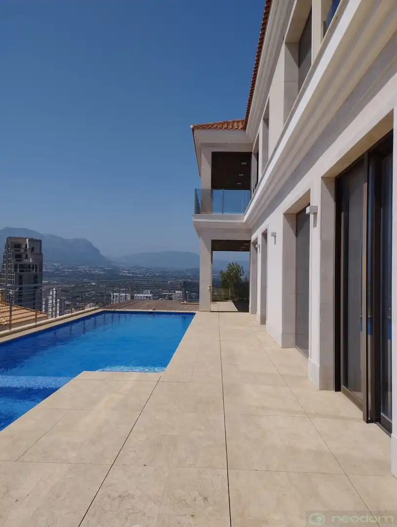 Swimming pool of Flat for rent in Benidorm  with Air Conditioner, Terrace and Storage room