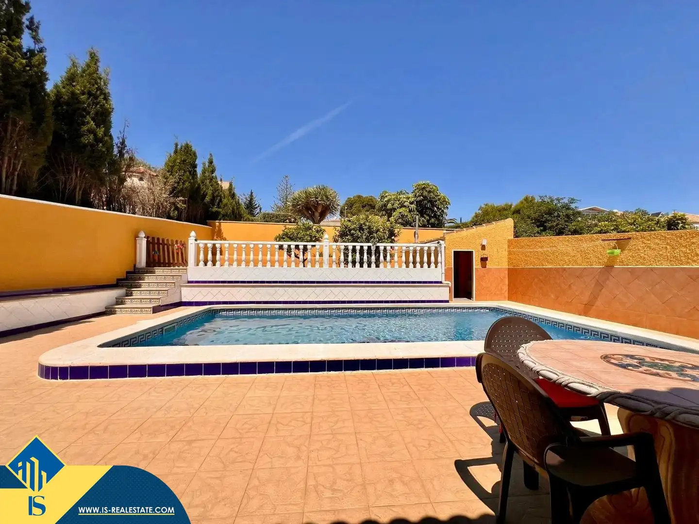 Chalet con jardín en venta en Los Balcones - Los Altos, imagen 3