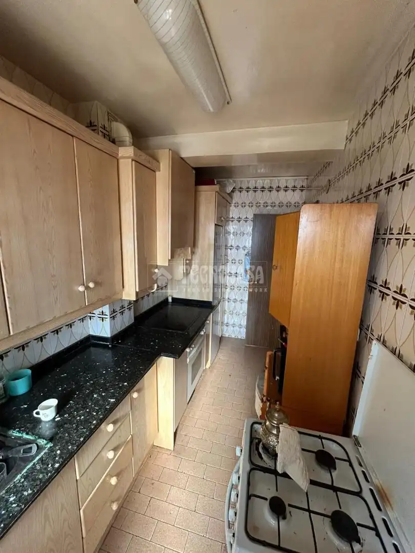 Cocina de Piso en venta en Granada con Balcón