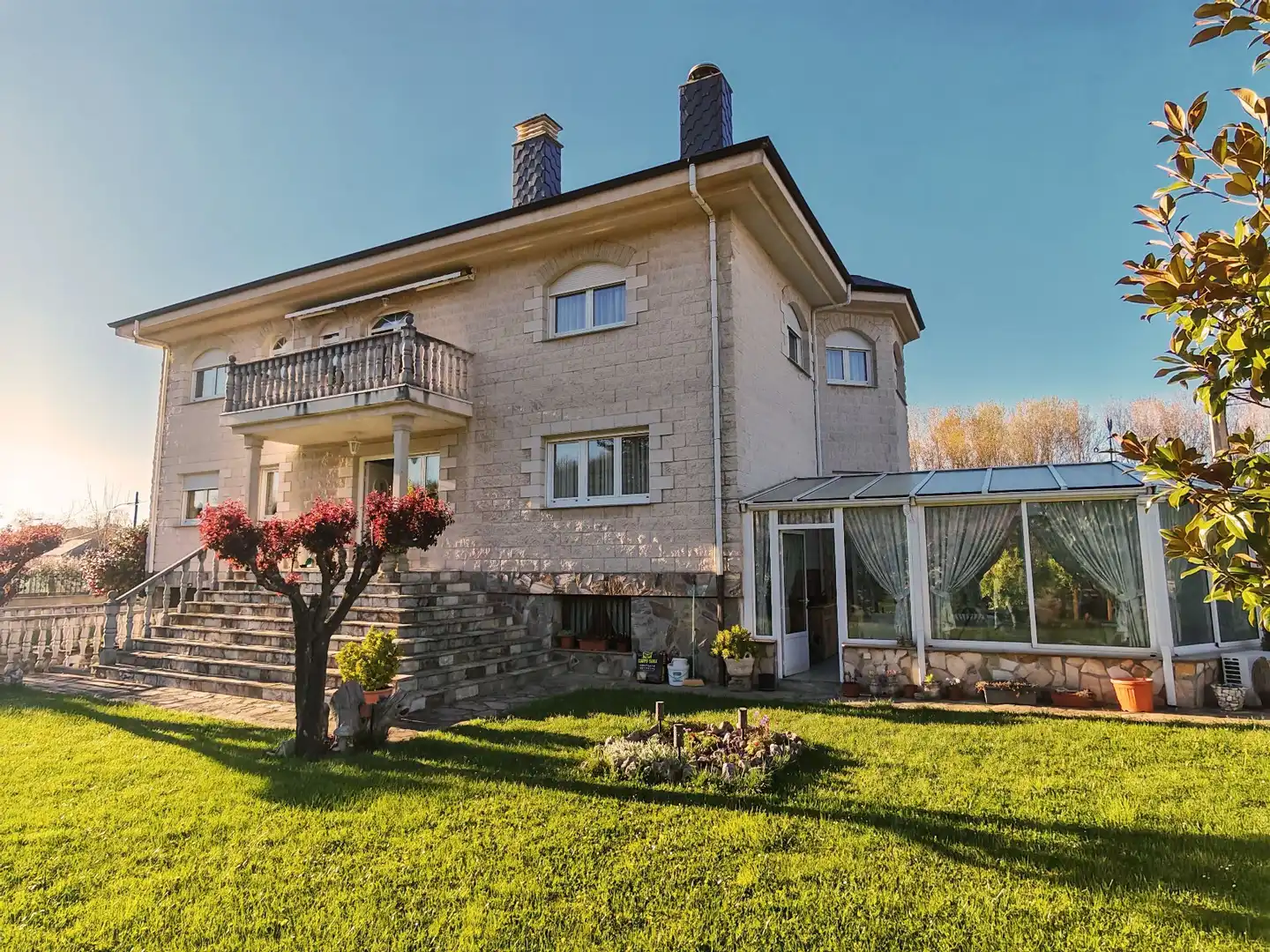 Exterior view of Houses for sale in Torre del Bierzo  with Air Conditioner, Heating and Private garden