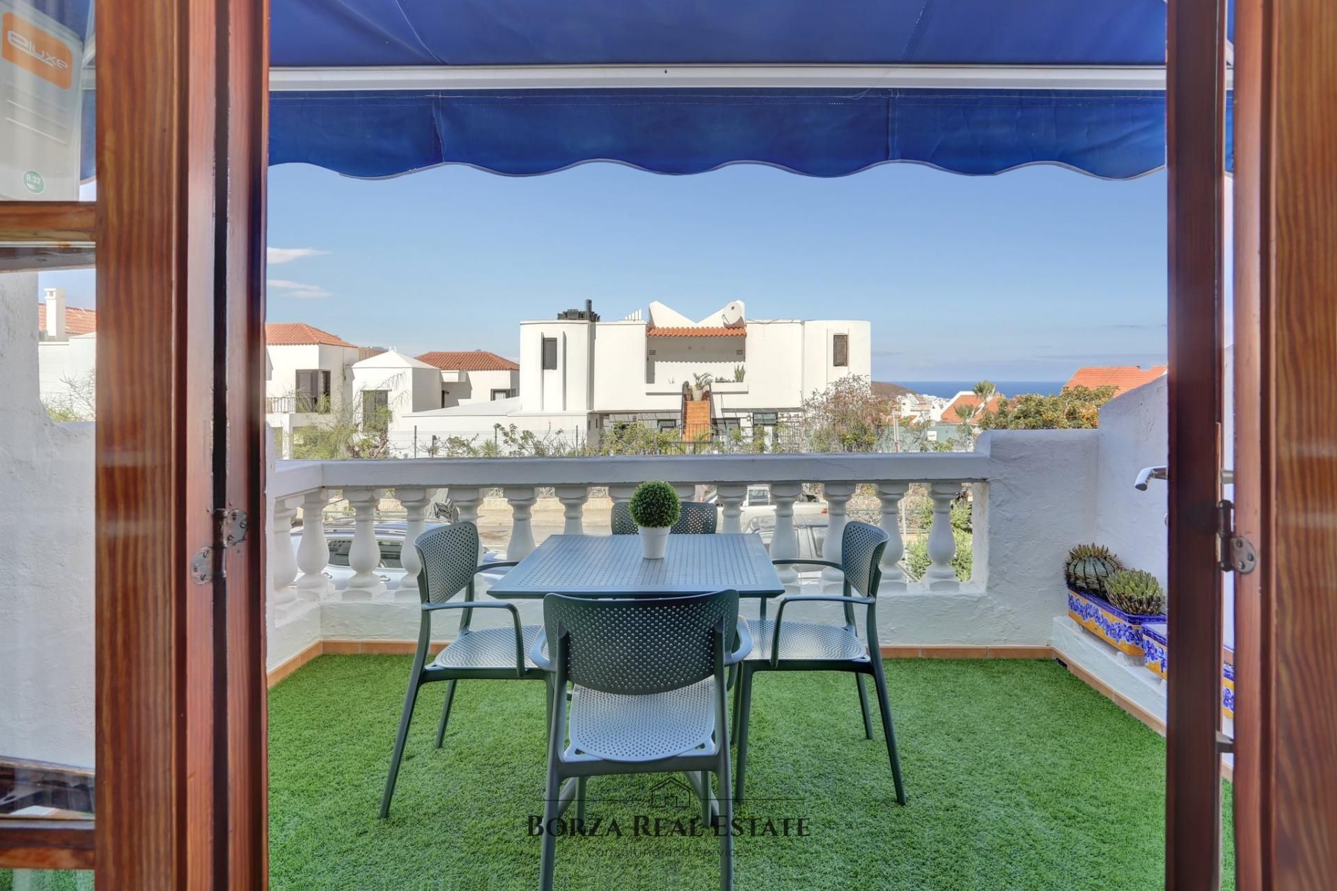 Exterior view of Study to rent in Arona  with Terrace and Community pool