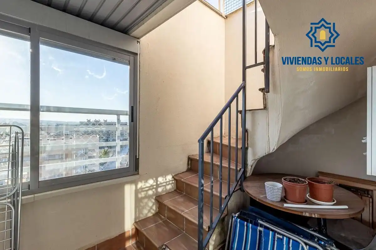 Penthouse mit Pool zum Verkauf in Avenida DE LA ILUSTRACION, imagen 7