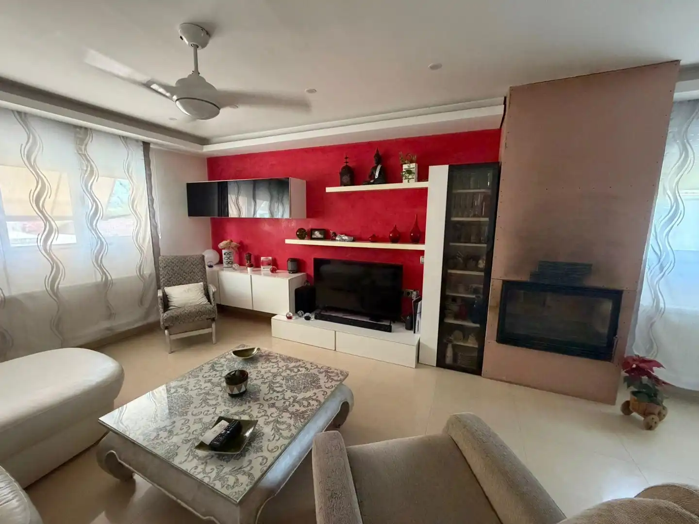 Sala de estar de Casa o chalet en venta en Aldea del Fresno con Aire acondicionado, Calefacción y Terraza