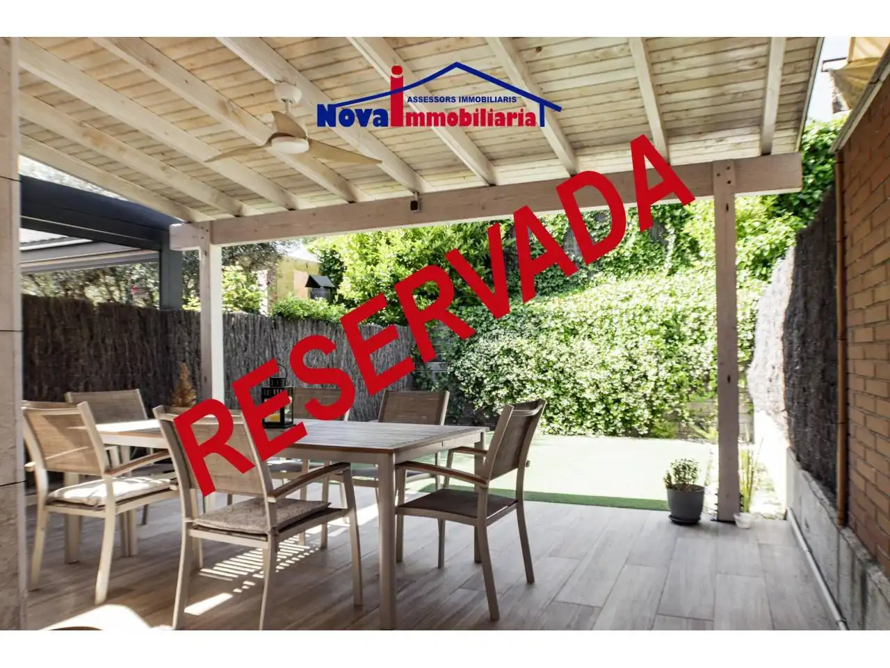 Casa adosada en venda en Sant Esteve Sesrovires amb Aire condicionat, Calefacció i Jardí privat
