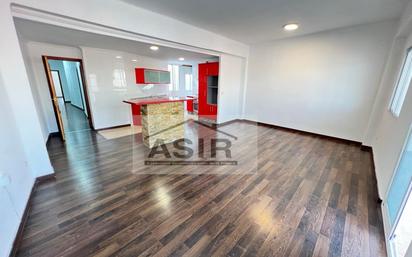 Sala d'estar de Pis en venda en Algemesí amb Terrassa i Balcó
