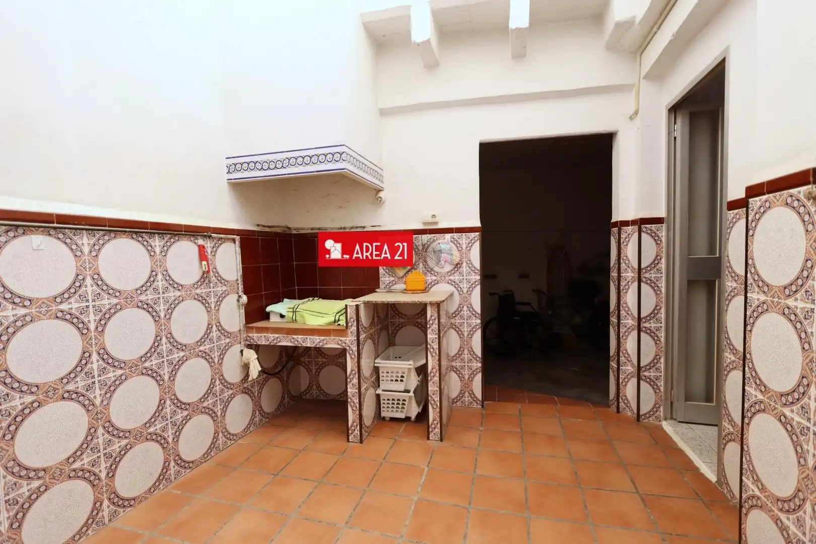 Cuina de Casa o xalet en venda en La Pobla de Vallbona amb Aire condicionat, Terrassa i Traster