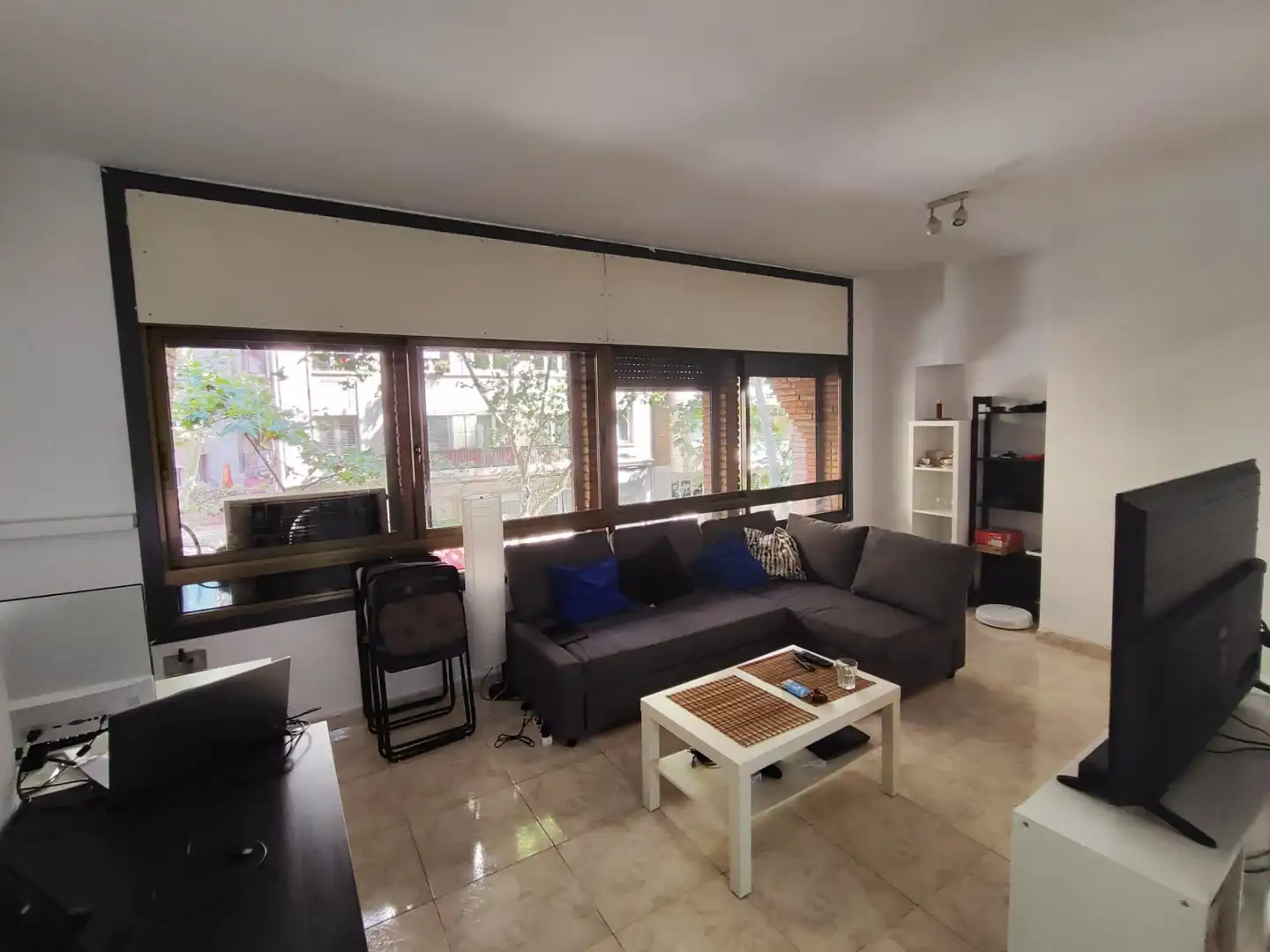 Sala de estar de Piso de alquiler en Barcelona con Aire acondicionado, Calefacción y Amueblado
