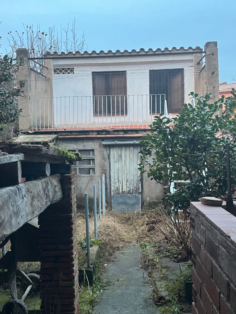 Vista exterior de Casa o xalet en venda en La Cellera de Ter amb Jardí privat i Terrassa
