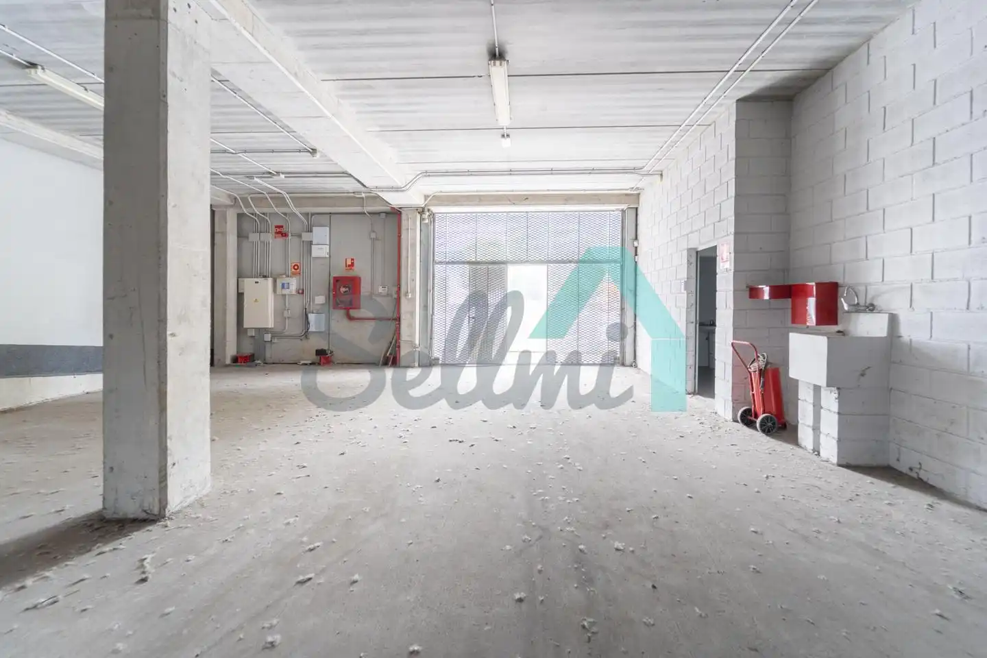 Nave industrial en venta en Oviedo 