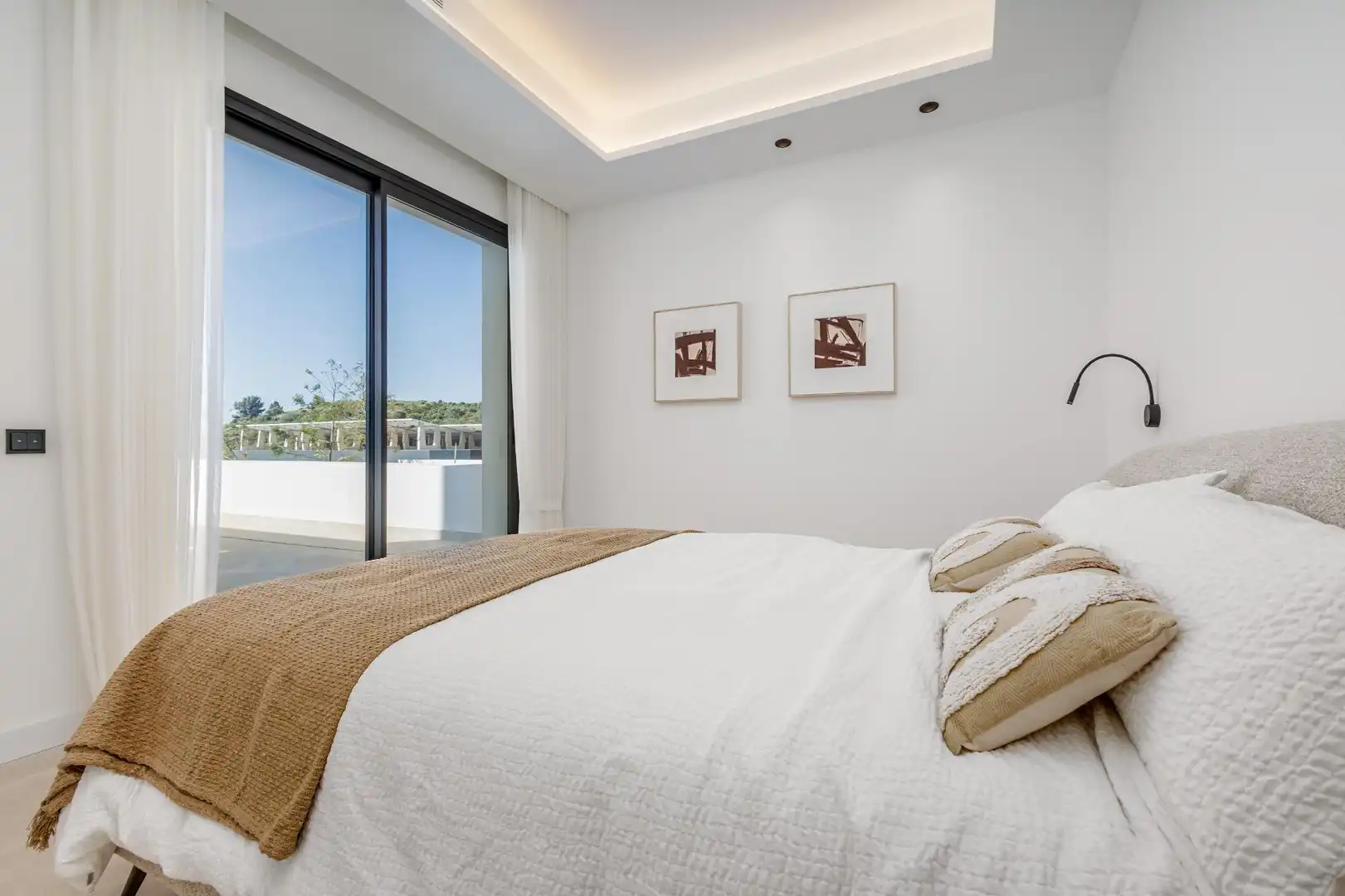 Dormitori de Casa o xalet en venda en Mijas amb Aire condicionat, Calefacció i Jardí privat