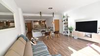 Living room of Flat for sale in Girona Capital  with Air Conditioner and Terrace