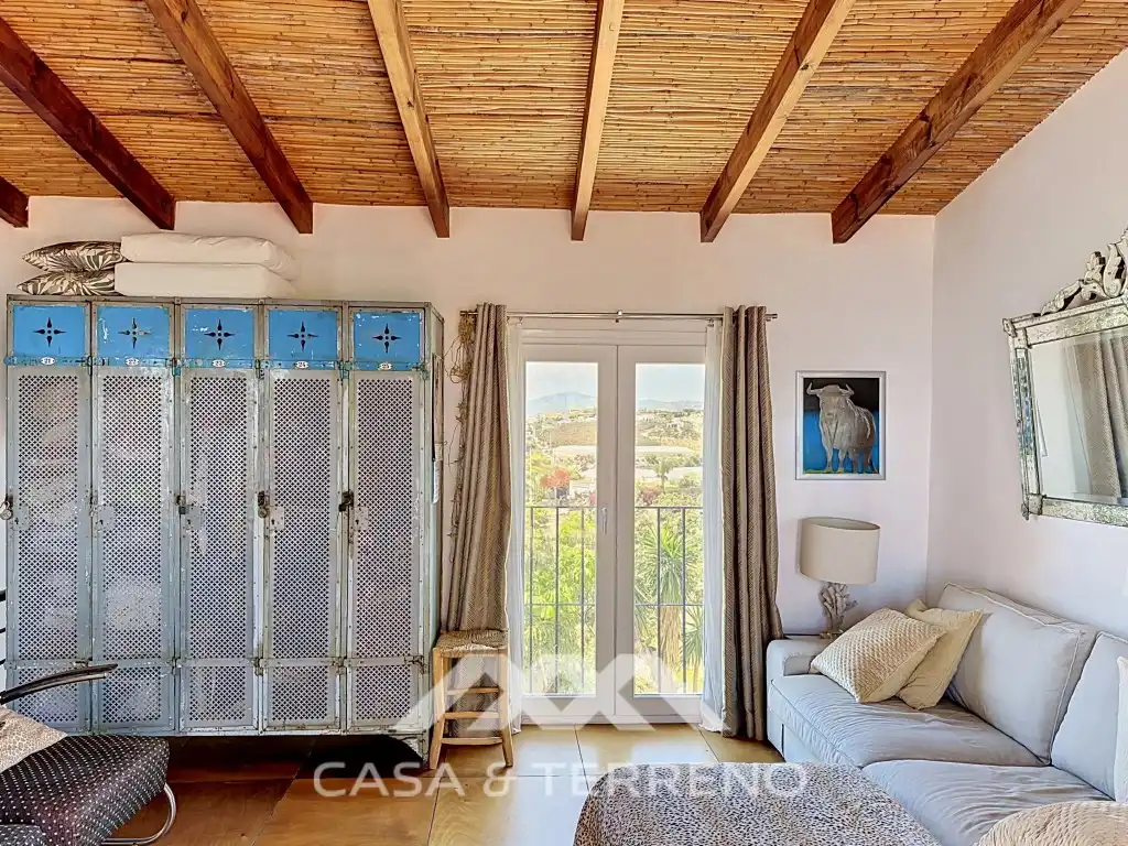 Sala de estar de Casa o chalet en venta en Vélez-Málaga con Aire acondicionado, Jardín privado y Terraza