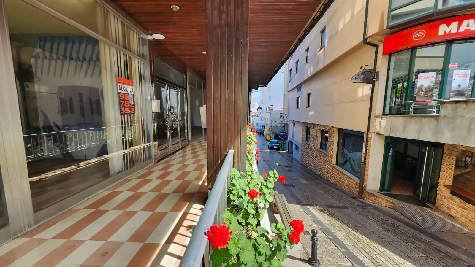 Commercial properties for rent in Miño