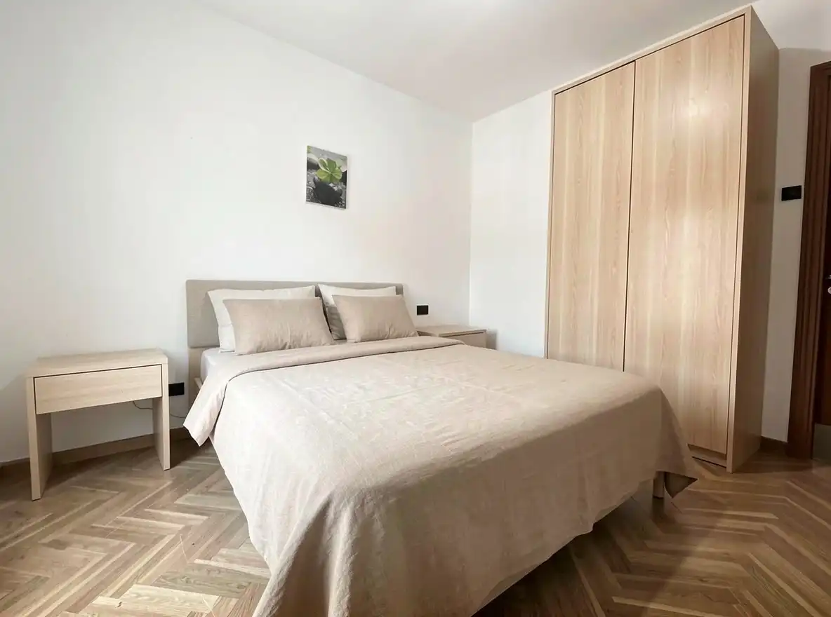 Habitación de Piso en venta en L'Hospitalet de Llobregat con Amueblado, Balcón y Alarma
