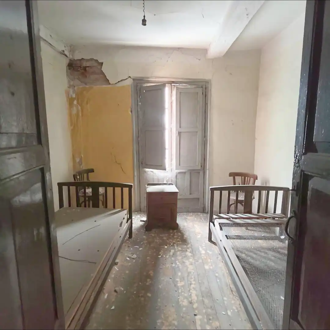 Habitación de Edificio en venta en Oviedo 