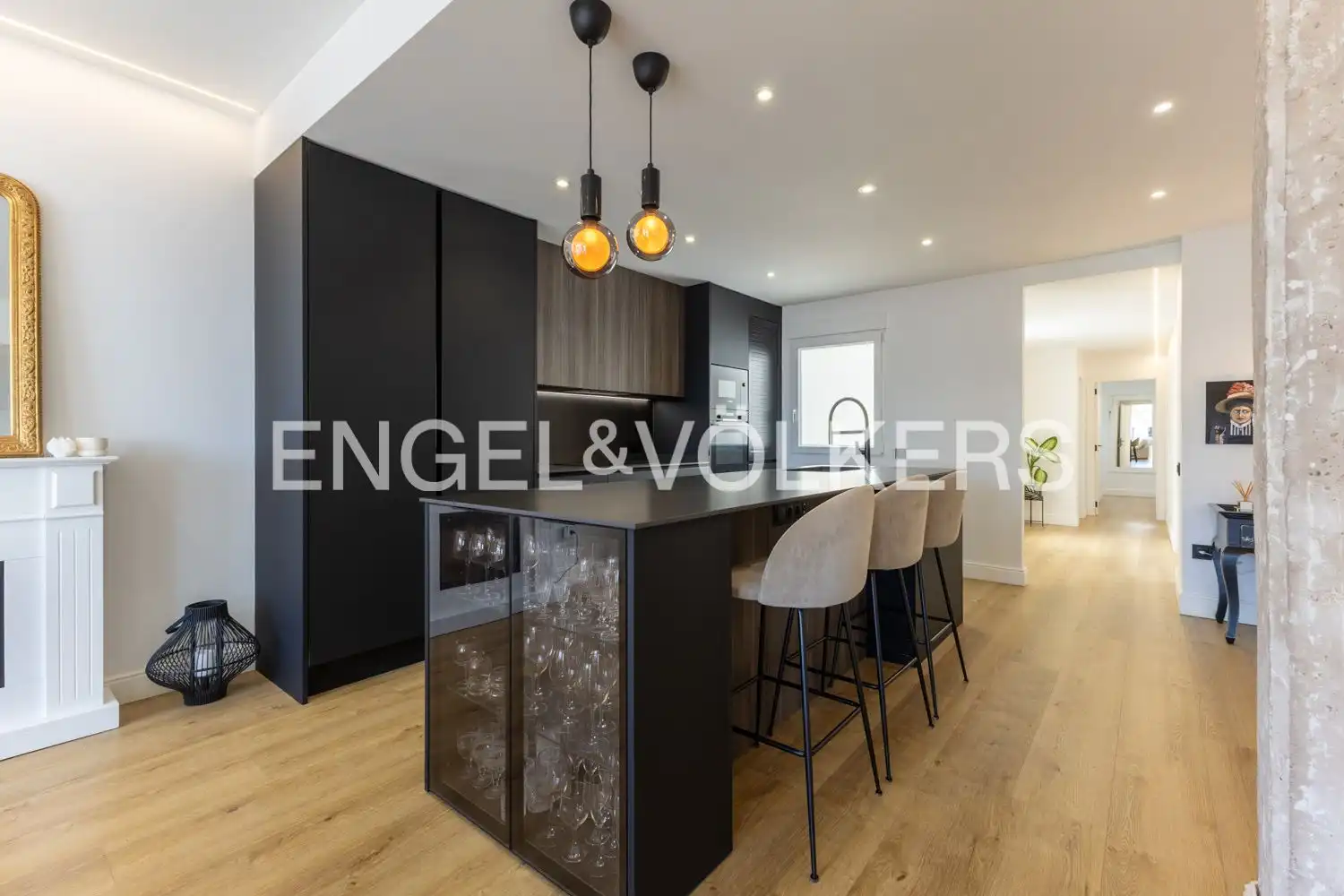 Kitchen of Flat for sale in Valencia  with Air Conditioner, Heating and Balcony